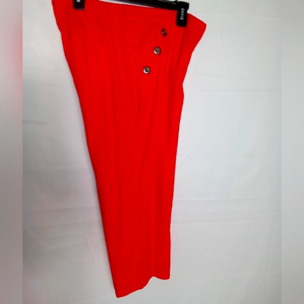 Zac & Rachel capri Red 8